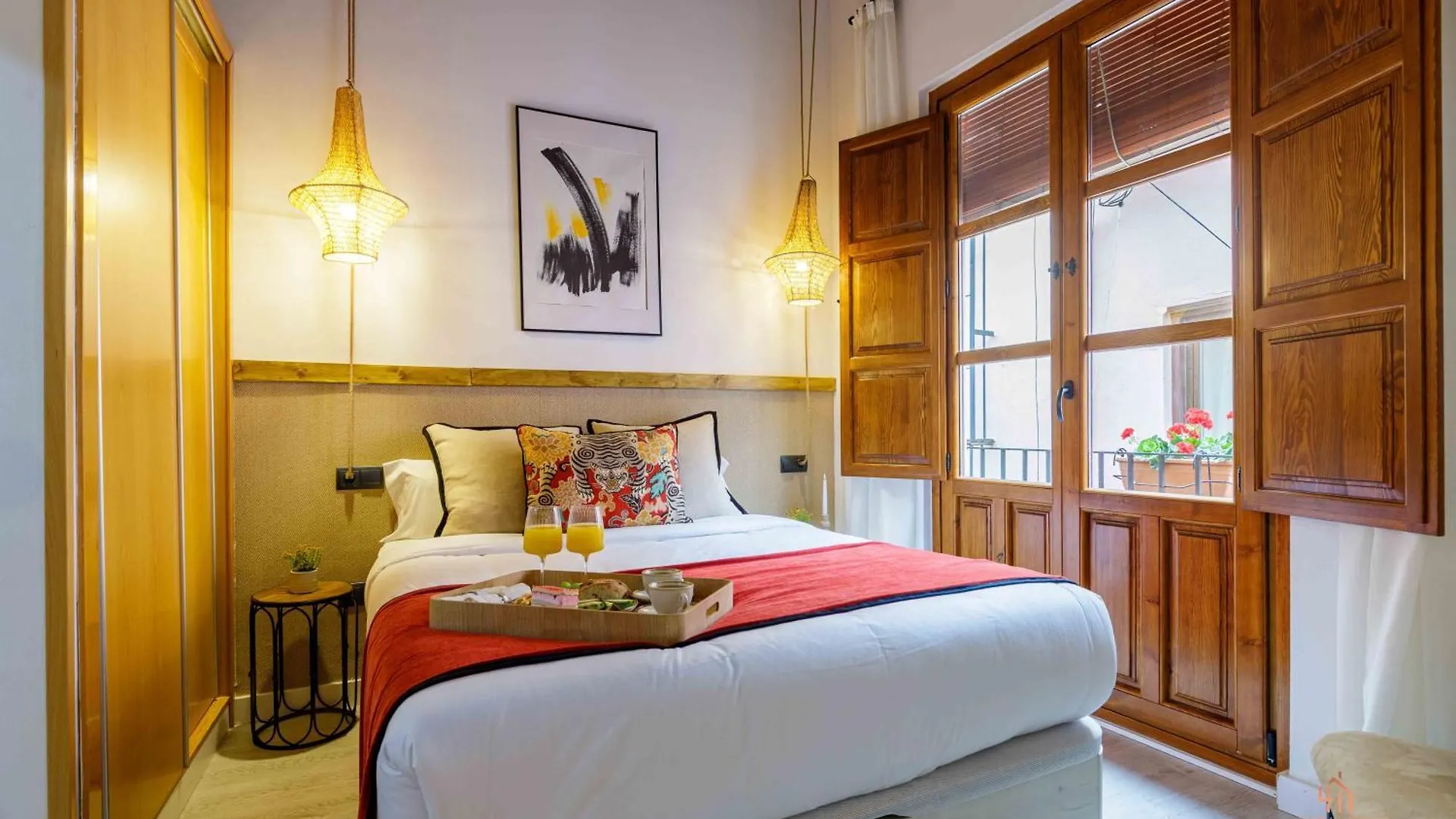 Living4Malaga Rustic Chic Apartment